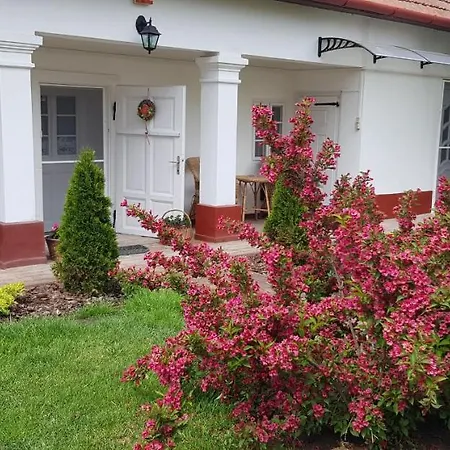 Harmonia Paraszthaz Es 度假居 Poroszló