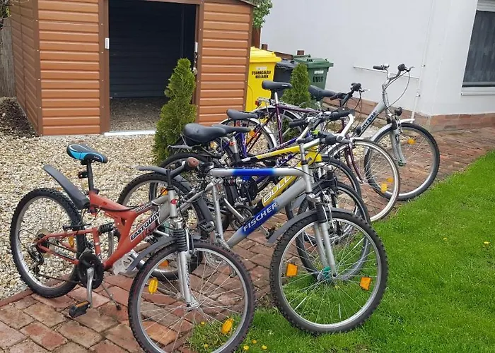 Harmónia Parasztház és Casa de Férias Poroszló