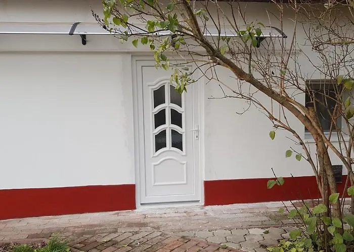 Harmonia Paraszthaz Es Case de vacanță